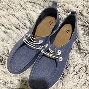 Women’s shoes